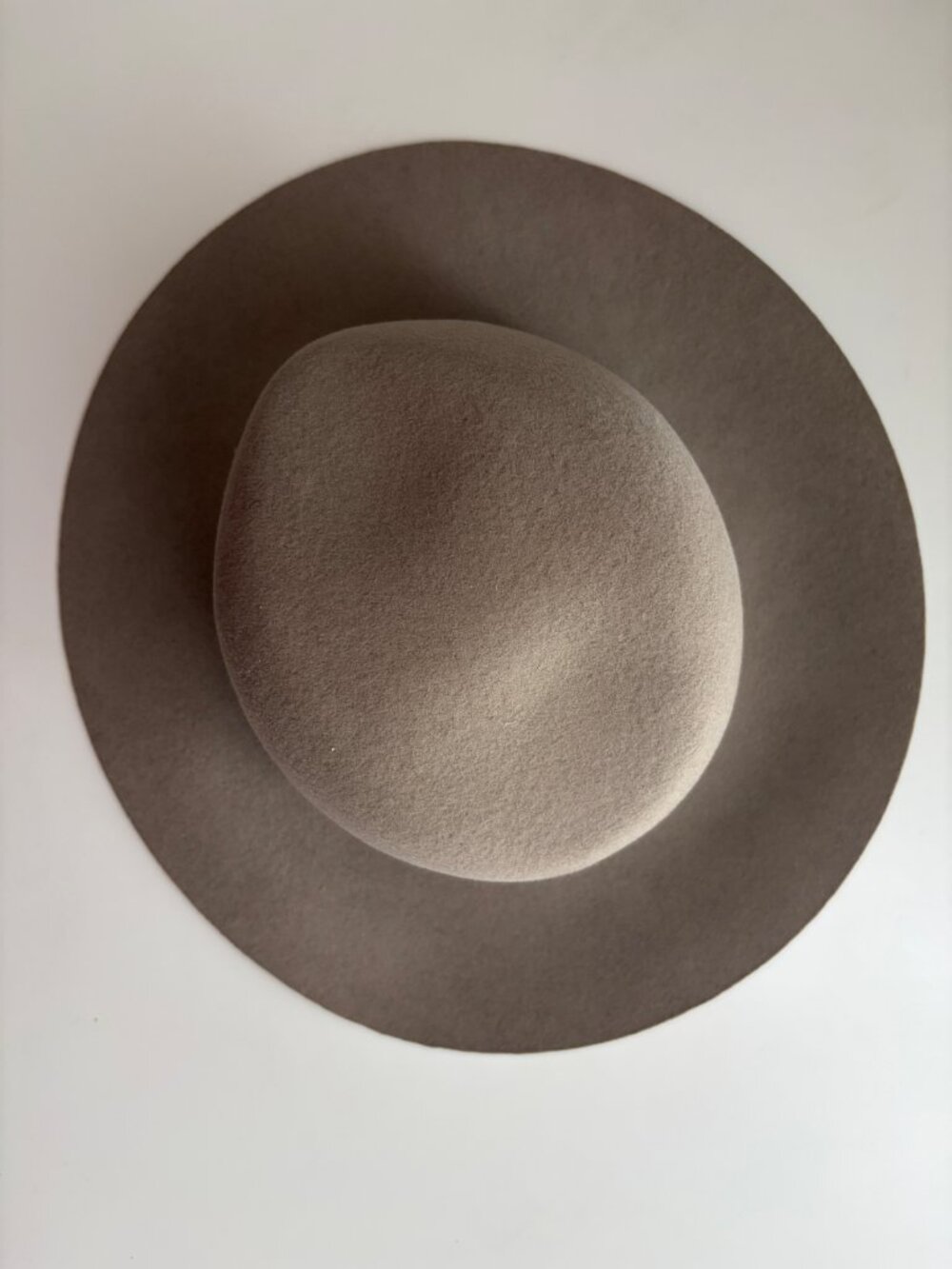 Janessa Leone wool hat, size M